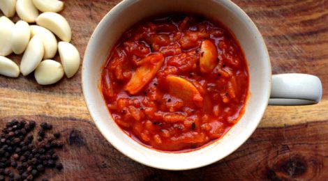 South Indian-style Tomato Rice Soup to warm you up on a bitter cold day