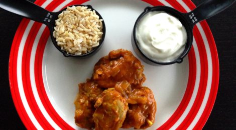 Low-carb Indian dinner for diabetics: chicken curry, brown basmati rice, and yogurt (less than 30g carbs!)