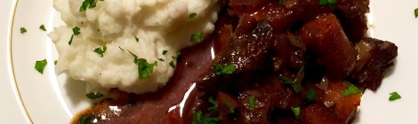 Slow Cooked Indian-Spiced Short Ribs with Creamy Garlic Mashed Potatoes